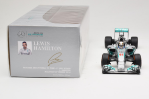 Mercedes W05 #44 L. Hamilton Mercedes AMG Petronas Malaysian Grand Prix Winner 2014 Minichamps 1:18 110140144 Métal — image 6 sur 7