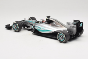 Mercedes W06 #44 L. Hamilton F1 World Champion 2015 Dealer Edition Minichamps 1:18 B66960539 Métal — image 5 sur 7