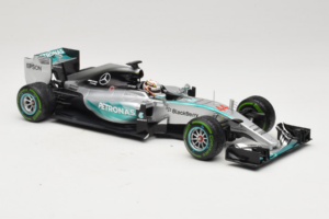 Mercedes W06 #44 L. Hamilton Mercedes AMG Petronas United States Grand Prix Winner World Champion 2015 Minichamps 1:18 110150 — image 4 sur 7