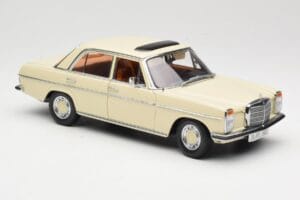 Mercedes W115 Strich 8 Crème Sun Star 1:18 4581 Métal — image 6 sur 8