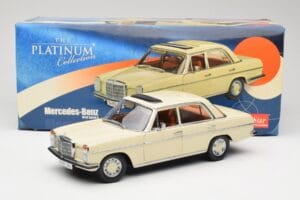Mercedes W115 Strich 8 Crème Sun Star 1:18 4581 Métal — image 8 sur 8