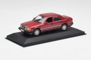 Mercedes 300D W124 Rouge Minichamps 1:43 3209 Métal — image 2 sur 4