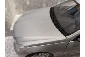 Mercedes Classe E W212 Avantgarde Iridium Argent Peinture Édition 2 Minichamps 1:18 B66960212-D2 Métal — image 8 sur 11