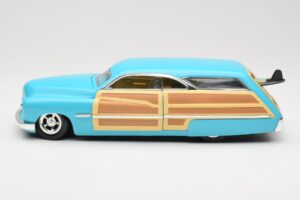 Mercury Merc Woodie Bleu Hot Wheels 1:18 27806 Métal — image 4 sur 8