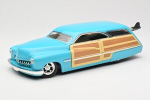 Mercury Merc Woodie Bleu Hot Wheels 1:18 27806 Métal