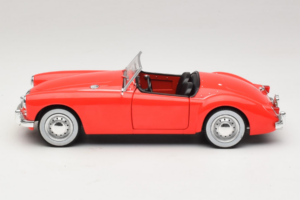 MG A 1600 Roadster Mk I Elvis Presley Blue Hawaii Movie GreenLight 1:18 13524 Métal — image 4 sur 8