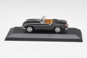 MGB Cabriolet Noir Minichamps 1:43 430131030 Métal