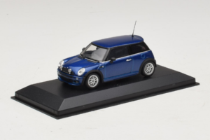 Mini Cooper One R50 Aero Bleu Minichamps 1:43 431138270 Métal — image 2 sur 4
