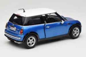 Mini Cooper R50 Bleu avec Toit Blanc Mondo Motors 1:18 MINI004 Métal — image 3 sur 8