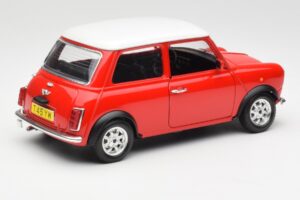 Mini Cooper Rouge Bburago 1:18 3379 Métal — image 3 sur 8