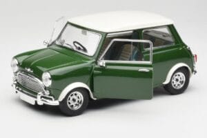 Mini Cooper S British Racing Vert & Old English Blanc Solido 1:18 8021 Métal — image 2 sur 8