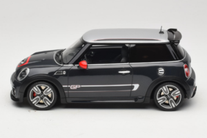 Mini John Cooper Works GP2 R56 Thunder Grey Otto 1:18 OT497 Résine — image 3 sur 6