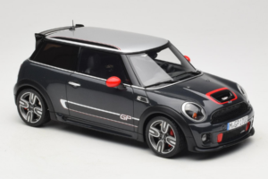 Mini John Cooper Works GP2 R56 Thunder Grey Otto 1:18 OT497 Résine — image 4 sur 6