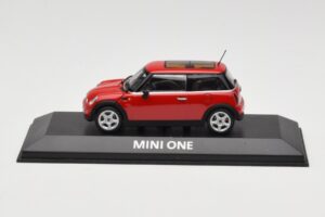 Mini One R50 Rouge Avec Toit Rouge Minichamps 1:43 MINI001 Métal