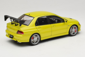 Mitsubishi Lancer Evo VII Mustard Yellow AUTOart 1:18 77166 Métal — image 3 sur 8