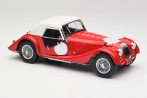 Morgan 4/4 Plus Competition Hardtop Rouge Kyosho 1:18 08114R Métal — image 6 sur 8