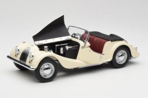 Morgan 4/4 Series II Blanc Kyosho 1:18 08111W Métal — image 2 sur 8