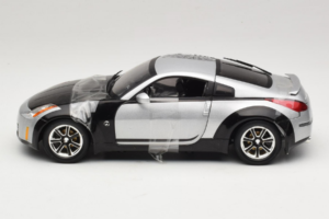 Nissan 350Z Fast & Furious Tokyo Drift Joyride 1:18 53608A Métal — image 3 sur 6