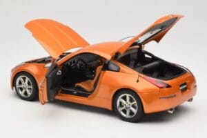 Nissan 350Z Z33 Sunset Orange AUTOart 1:18 77312 Métal — image 5 sur 8