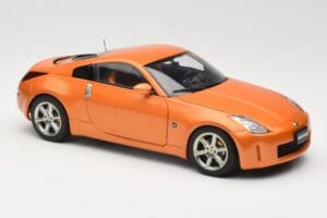 Nissan 350Z Z33 Sunset Orange AUTOart 1:18 77312 Métal — image 6 sur 8