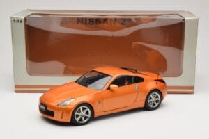 Nissan 350Z Z33 Sunset Orange AUTOart 1:18 77312 Métal — image 8 sur 8
