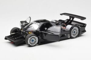 Nissan R390 GT1 #0 24 Hours of Le Mans 1998 AUTOart 1:18 89878 Métal — image 2 sur 8
