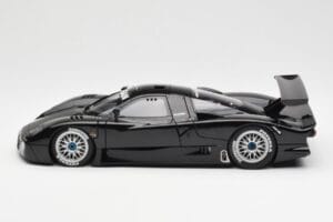 Nissan R390 GT1 #0 24 Hours of Le Mans 1998 AUTOart 1:18 89878 Métal — image 4 sur 8