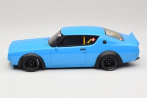 Nissan Skyline 2000 GT-R KPGC110 LB Works Bleu Otto 1:18 OT1210 Résine — image 3 sur 6