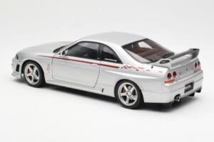 Nissan Skyline GT-R R33 R-Tune Argent AUTOart 1:18 77326 Métal — image 7 sur 8