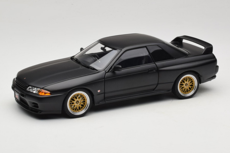 Nissan Skyline GT-R R32 V-Spec II Tuned Version Matt Black AUTOart 1:18 77418 Métal