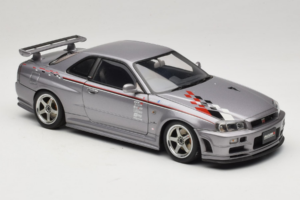 Nissan Skyline GT-R R34 Nismo S-Tune Argent AUTOart 1:18 77358 Métal — image 6 sur 8