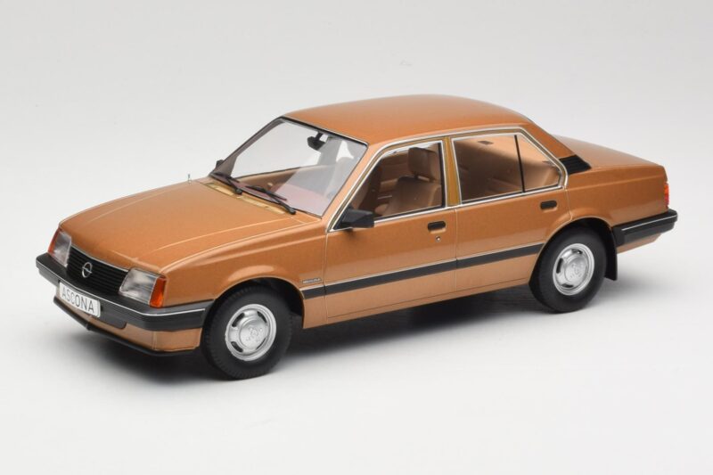 Opel Ascona C Berlina Beige Metallic MCG 1:18 MCG18459 Métal