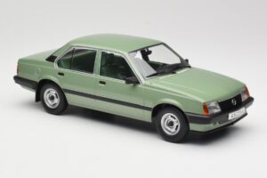 Opel Ascona C Metallic Light Green MCG 1:18 MCG18458 Métal — image 4 sur 6