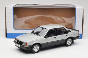 Opel Ascona C SR Argent MCG 1:18 MCG18460 Métal — image 6 sur 6