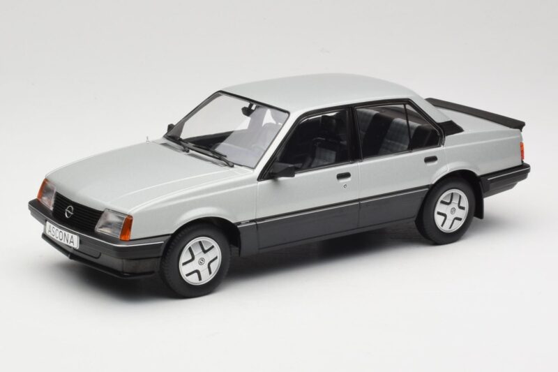 Opel Ascona C SR Argent MCG 1:18 MCG18460 Métal