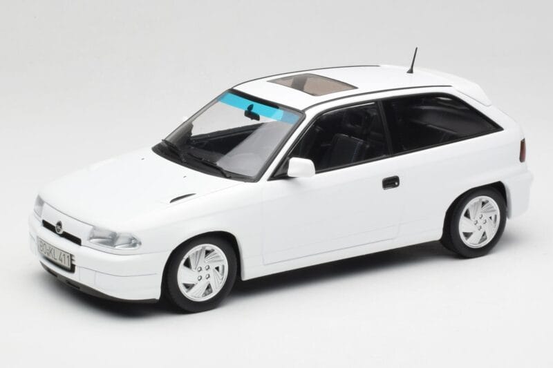 Opel Astra F GSi Blanc Casablanca Norev 1:18 183673 Métal