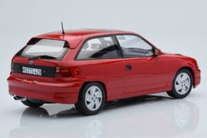 Opel Astra F GSi Rouge Norev 1:18 183672 Métal — image 2 sur 6