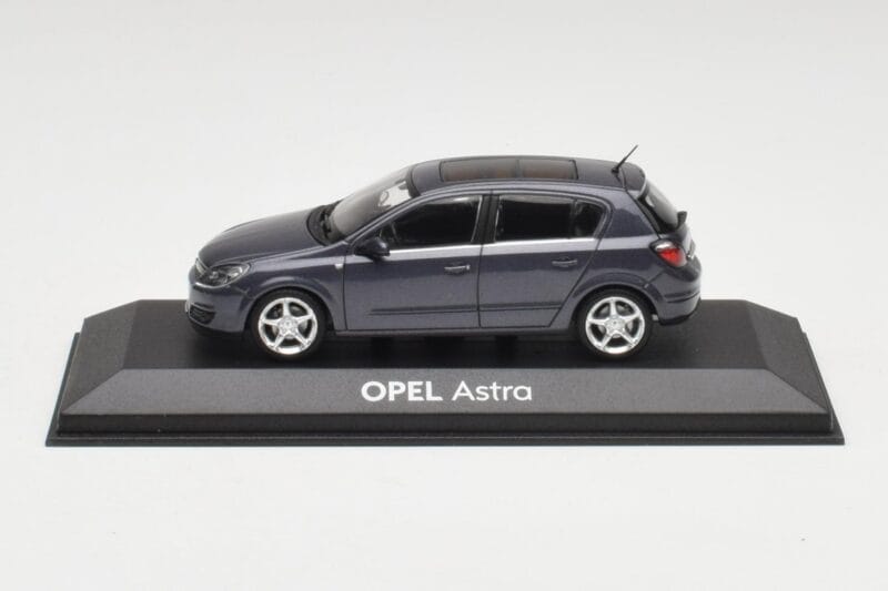 Opel Astra H Bleu Foncé Minichamps 1:43 B24910027-A1 Métal