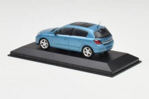 Opel Astra H Bleu Clair Minichamps 1:43 400043001 Métal — image 3 sur 4