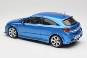 Opel Astra H OPC Arden Blue Otto 1:18 OT473 Résine — image 5 sur 6