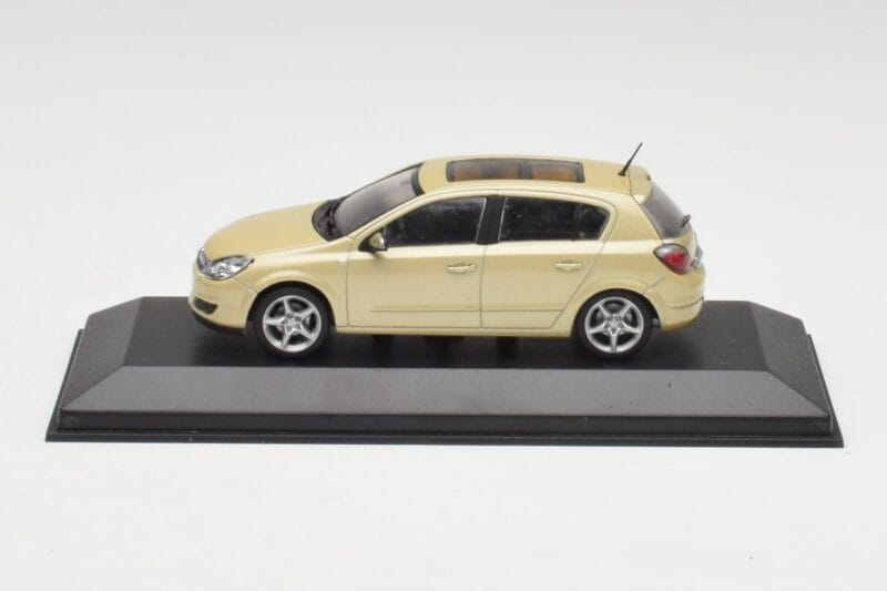 Opel Astra H Jaune Métallisé Minichamps 1:43 403043003 Métal