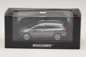 Opel Astra J Sports Tourer Minichamps 1:43 400049014 Métal — image 4 sur 4