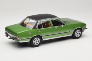 Opel Commodore B Vert MCG 1:18 MCG18565 Métal — image 2 sur 6