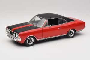 Opel Commodore GS/E Rouge Revell 1:18 8826 Métal