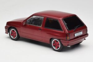 Opel Corsa A Custom Rouge MCG 1:18 MCG18433 Métal — image 5 sur 6