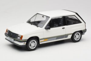 Opel Corsa A Sprint Blanc MCG 1:18 MCG18432 Métal