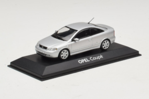 Opel Coupe Bertone Argent Minichamps 1:43 B24910027 Métal — image 2 sur 4