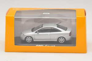 Opel Coupe Bertone Argent Minichamps 1:43 B24910027 Métal — image 4 sur 4