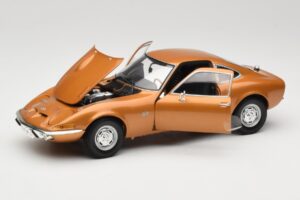 Opel GT Or Minichamps 1:18 180049025 Métal — image 2 sur 8