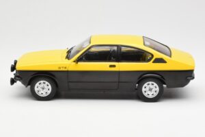 Opel Kadett C GT/E Noir Jaune MCG 1:18 MCG18190 Métal — image 3 sur 6